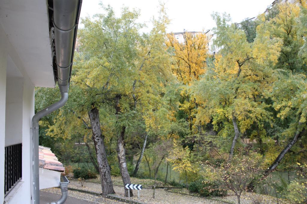 Apartamento La Biblioteca En Cuenca クエンカ エクステリア 写真